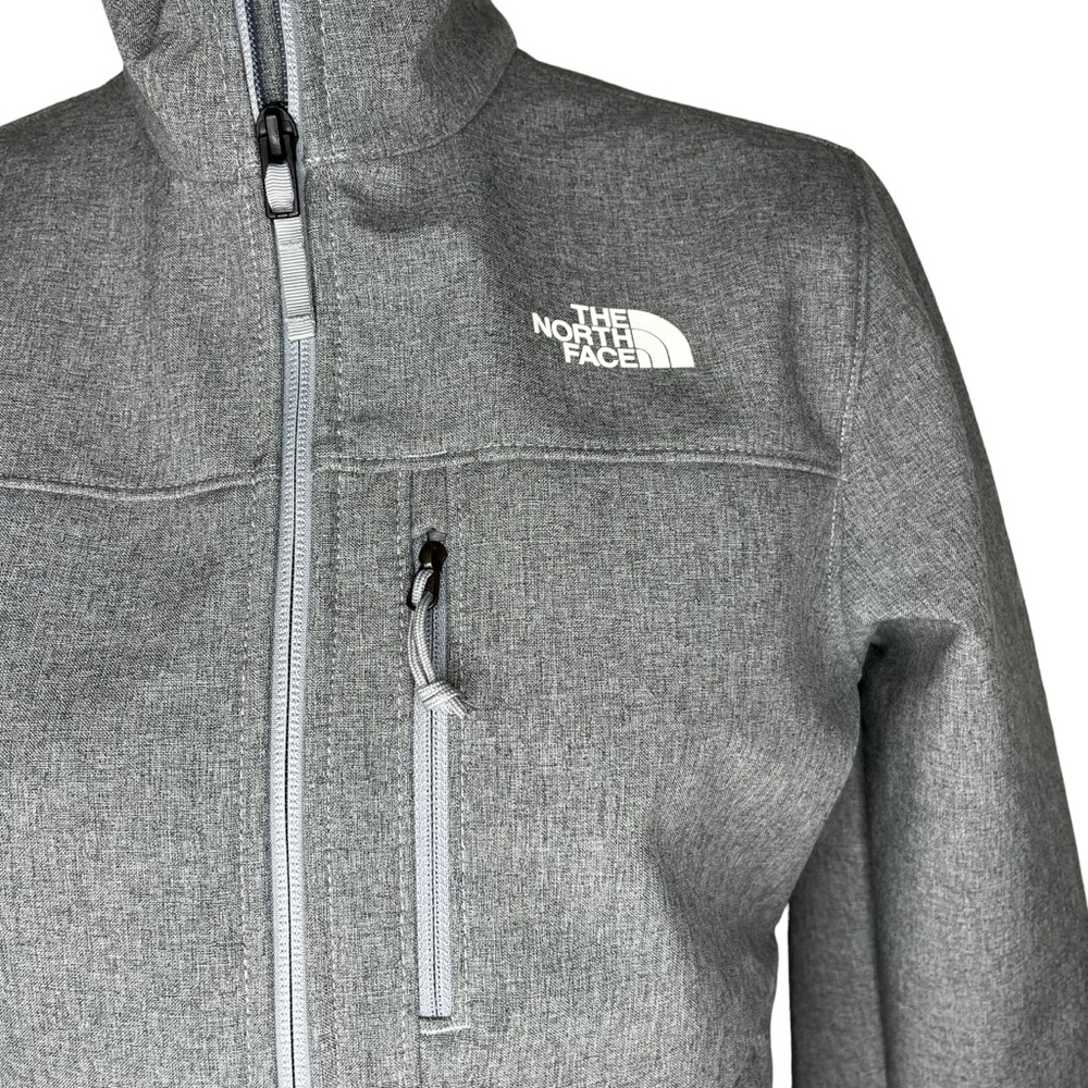 NWOT Women’s North Face Short Grey Jacket Size S - Picture 3 of 6